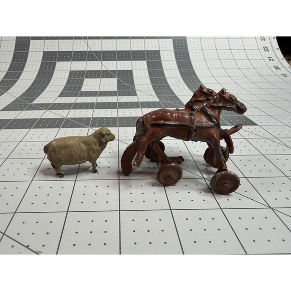 Other - Vintage Britains Ltd Miniature Painted Lead Sheep Figure & Horses England